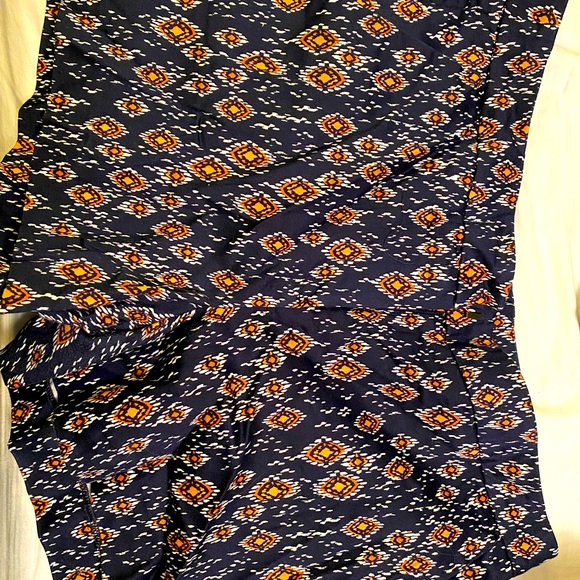 Patterned shorts - Picture 2 of 2